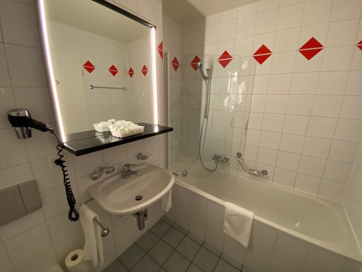 Studios Astra Hotel וואי מראה חיצוני תמונה